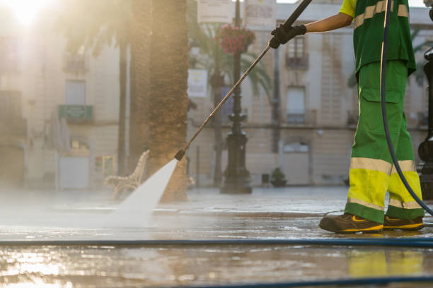 Best Deck Cleaning Services  in Fairwood, WA